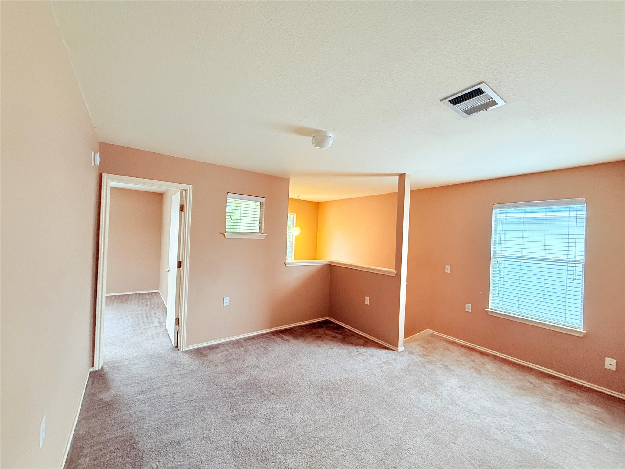 5313 Hutchinson Dr, Austin, TX 78723