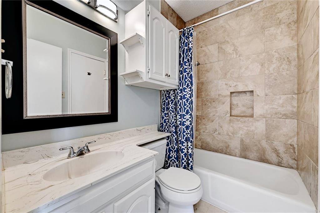 203 E 31st St # 201, Austin, TX 78705