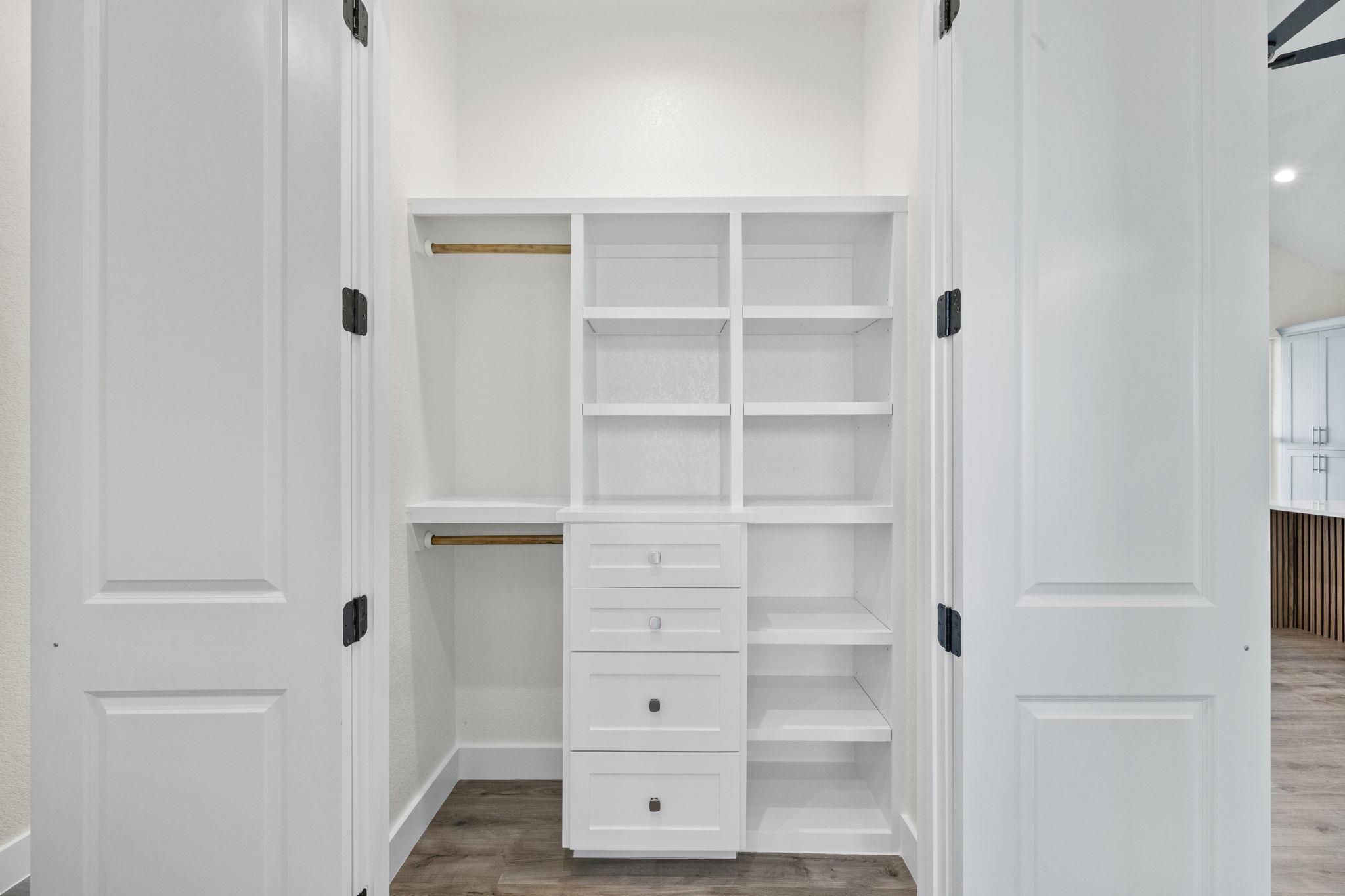 210 Jacaranda Dr, Dale, TX 78616