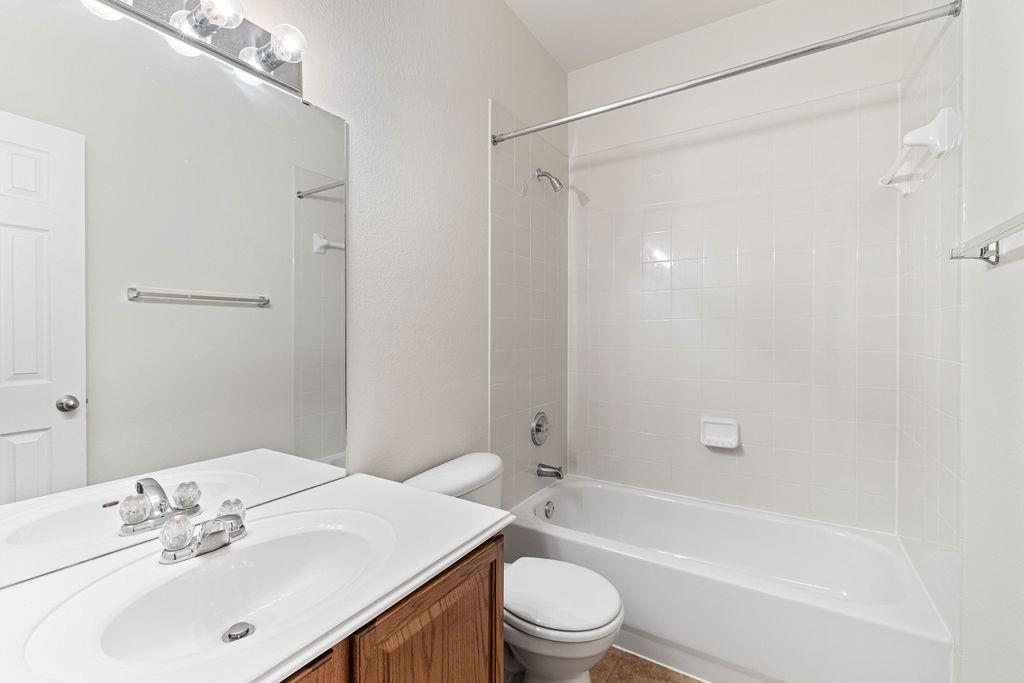 2134 Paradise Ridge Dr, Round Rock, TX 78665