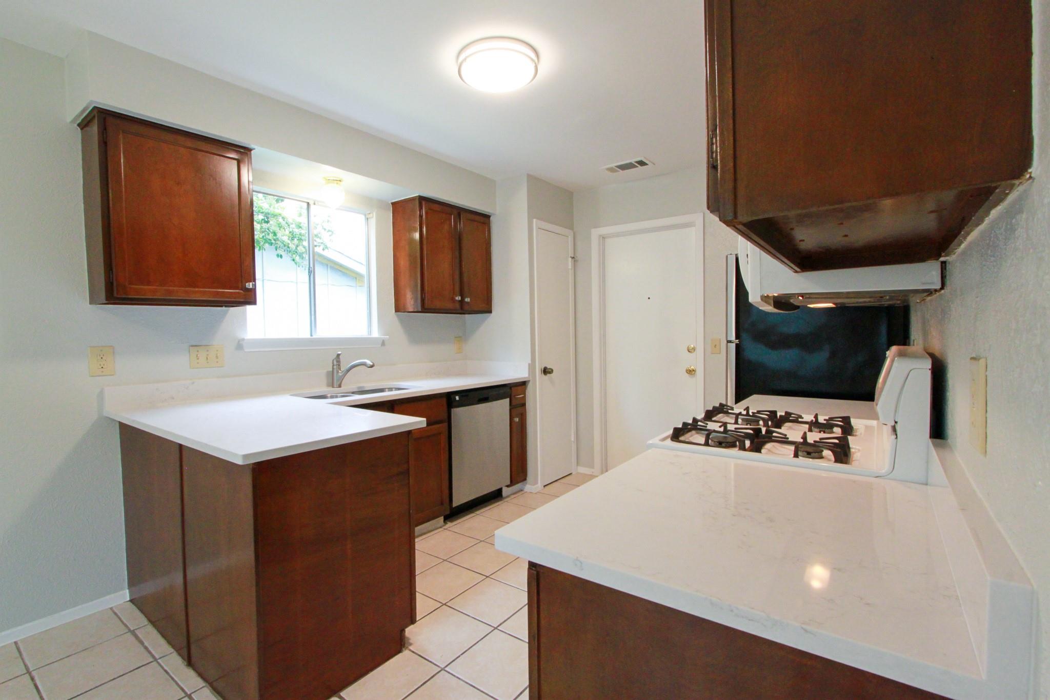 7900 Whitsun Dr, Austin, TX 78749