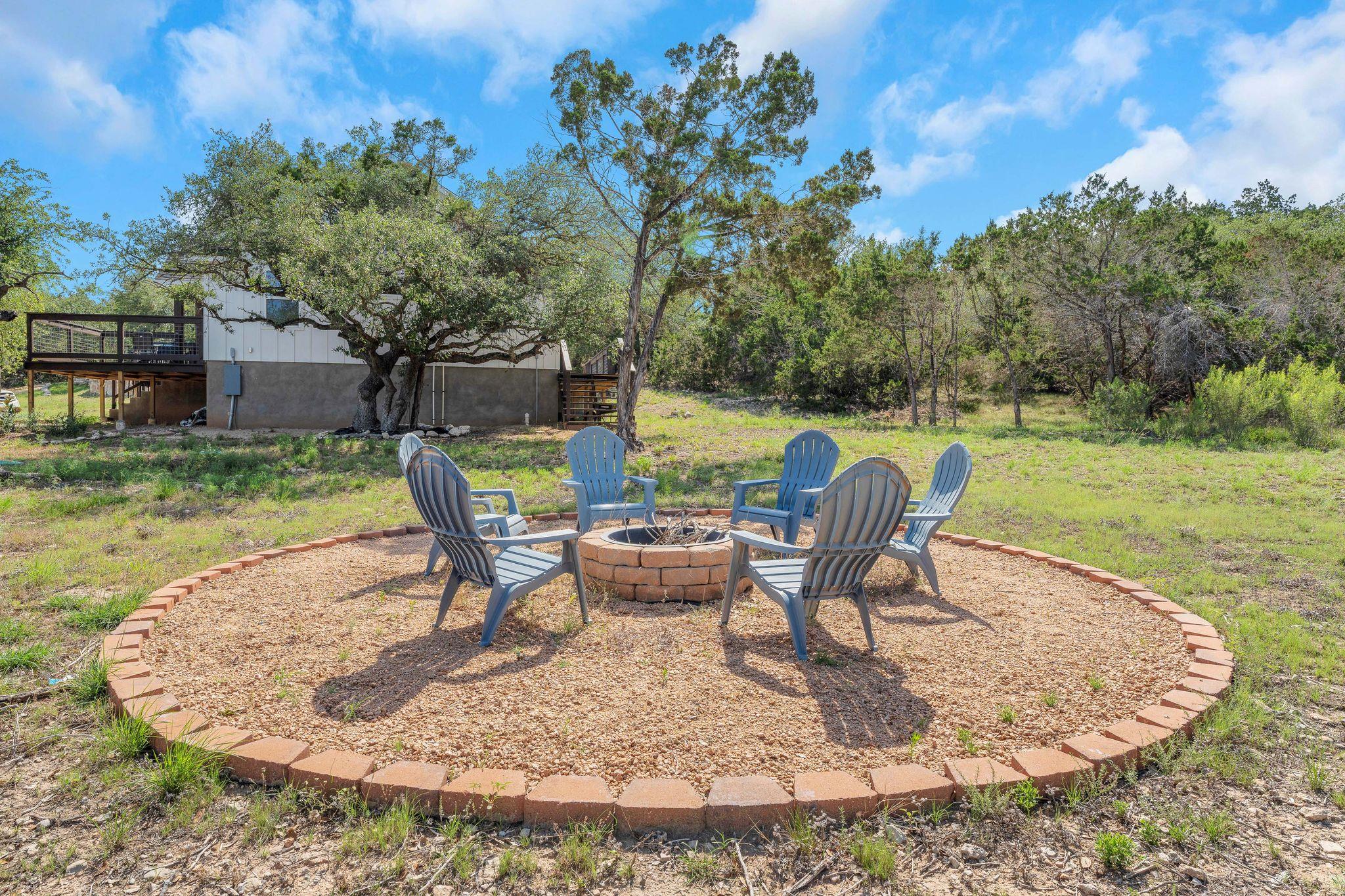 1089 Hidden Hills Dr # B, Dripping Springs, TX 78620