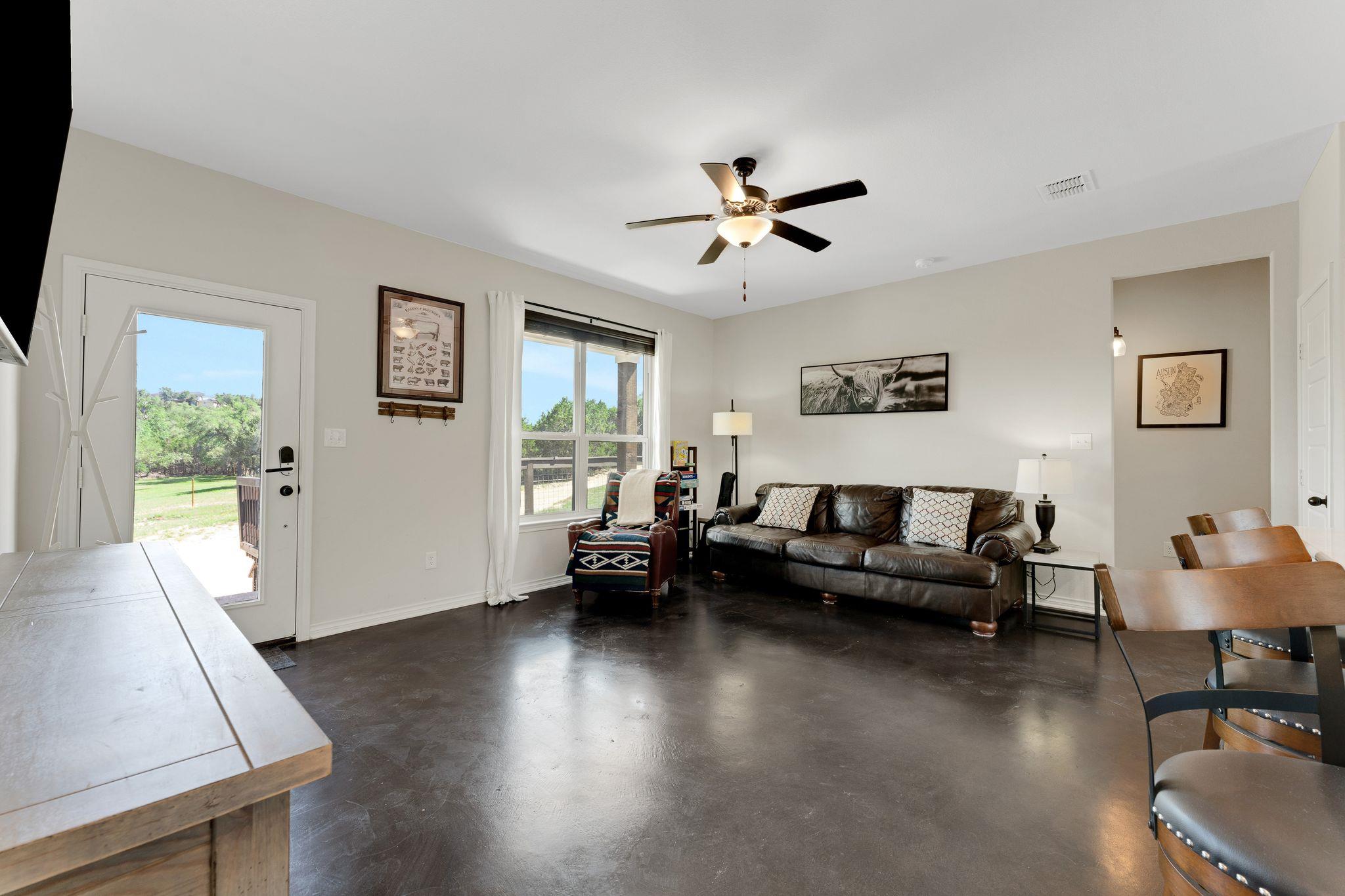 1089 Hidden Hills Dr # B, Dripping Springs, TX 78620