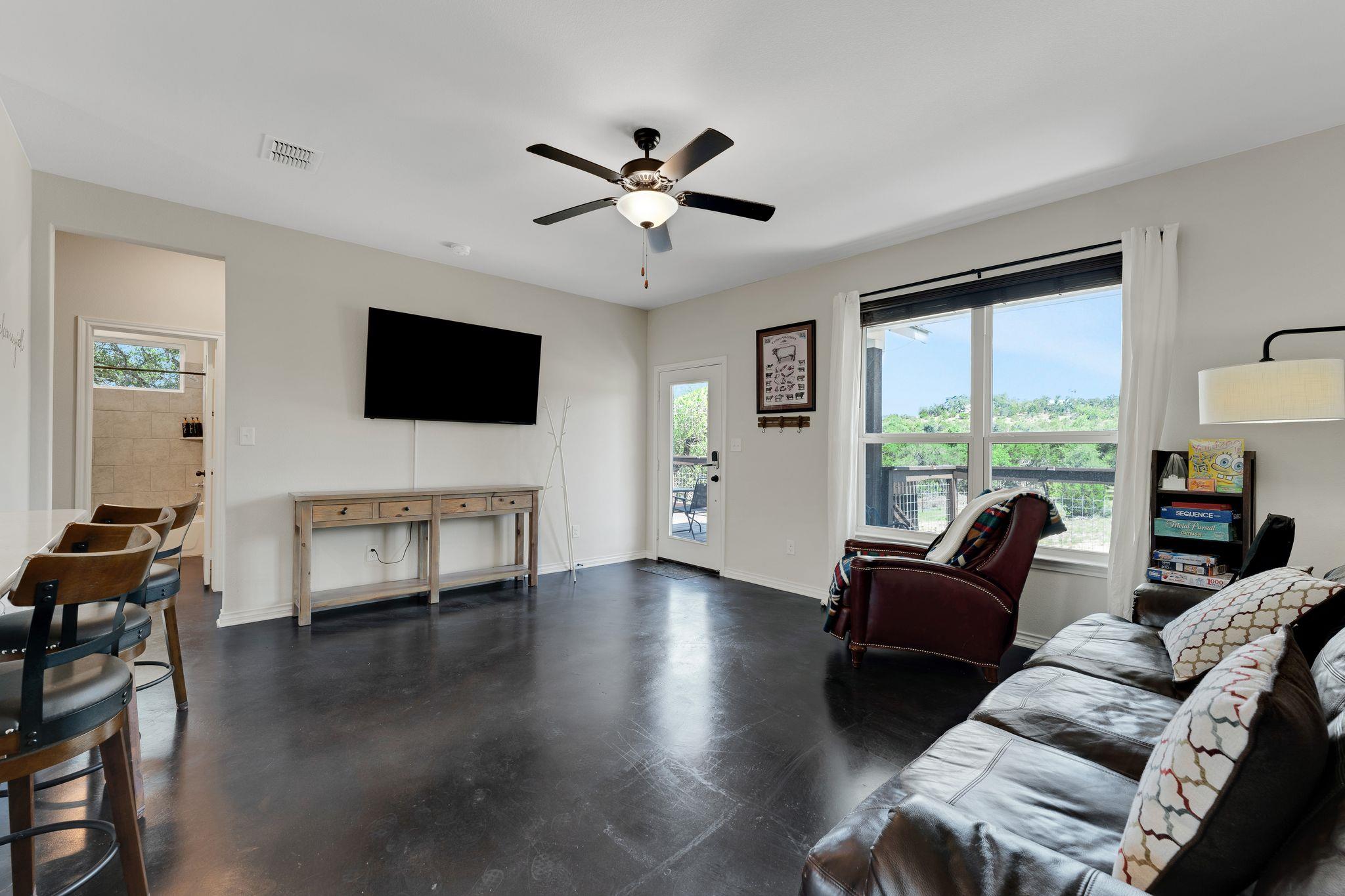 1089 Hidden Hills Dr # B, Dripping Springs, TX 78620