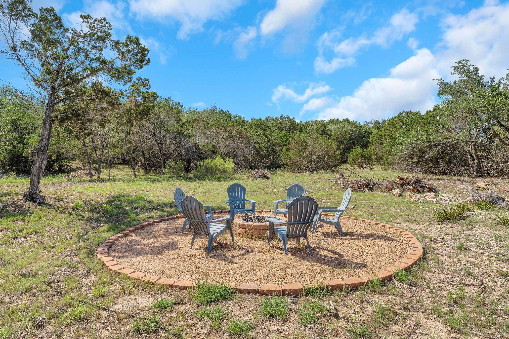 1089 Hidden Hills Dr # B, Dripping Springs, TX 78620