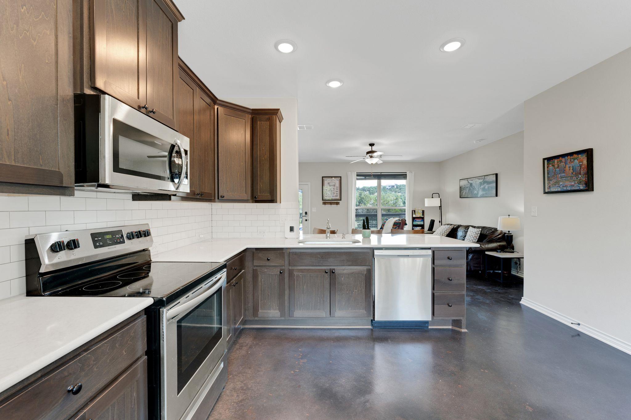 1089 Hidden Hills Dr # B, Dripping Springs, TX 78620