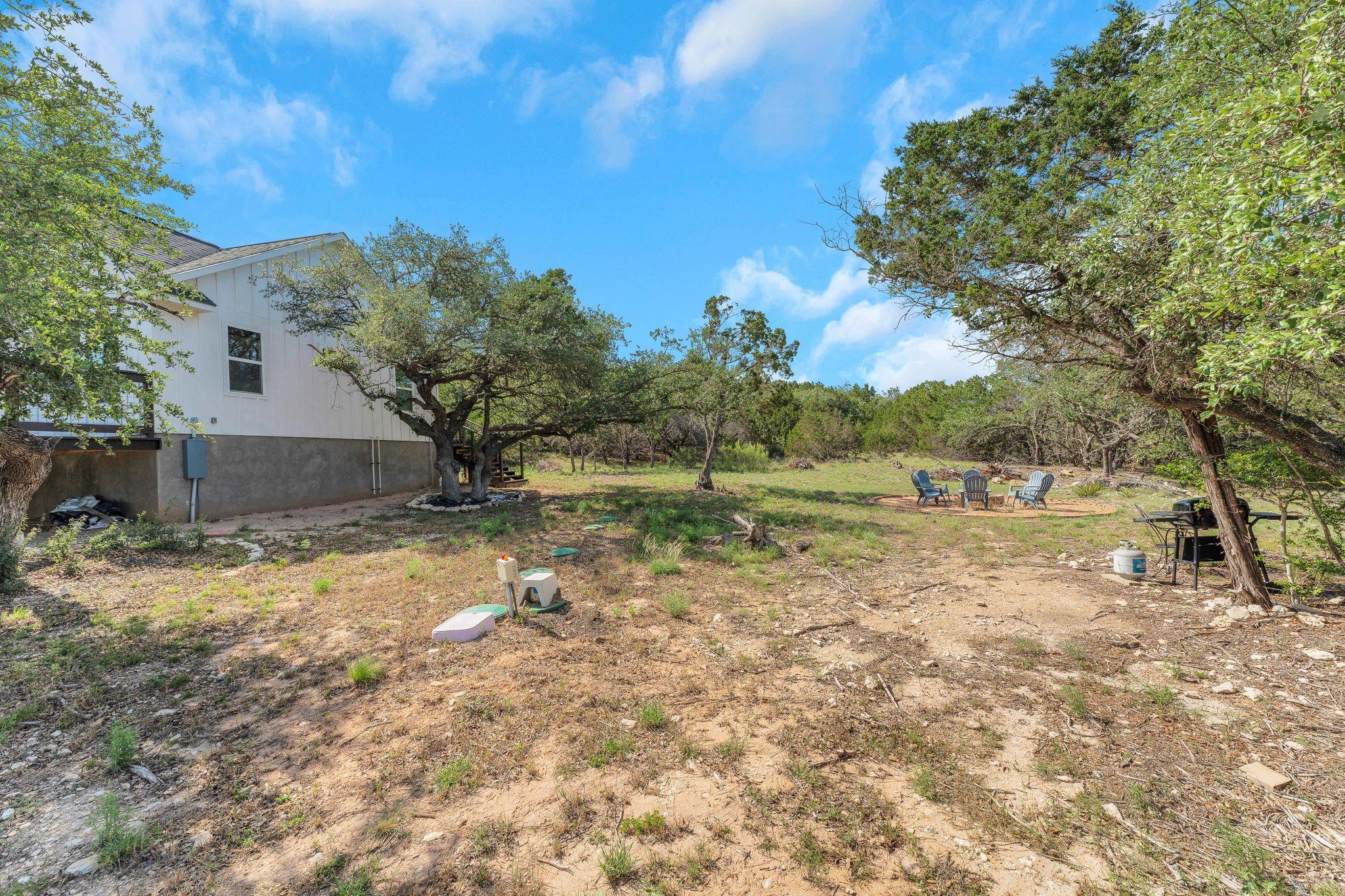 1089 Hidden Hills Dr # B, Dripping Springs, TX 78620