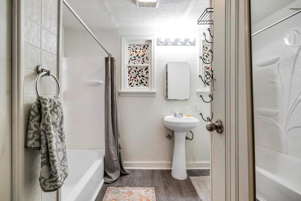 1434 Hicks Ave, San Antonio, TX 78210