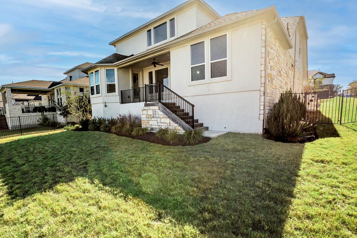 604 Buena Onda Way, Lakeway, TX 78738