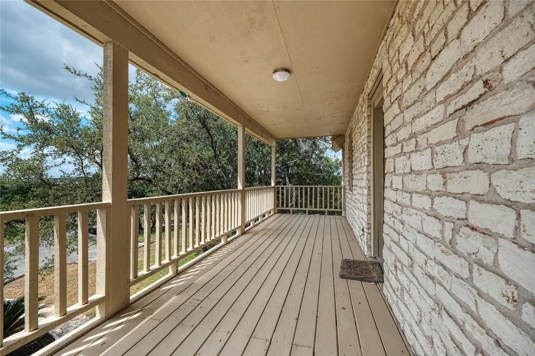 2105 Vivian Dr, Round Rock, TX 78681