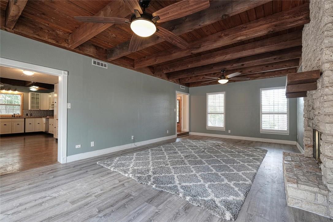 2105 Vivian Dr, Round Rock, TX 78681