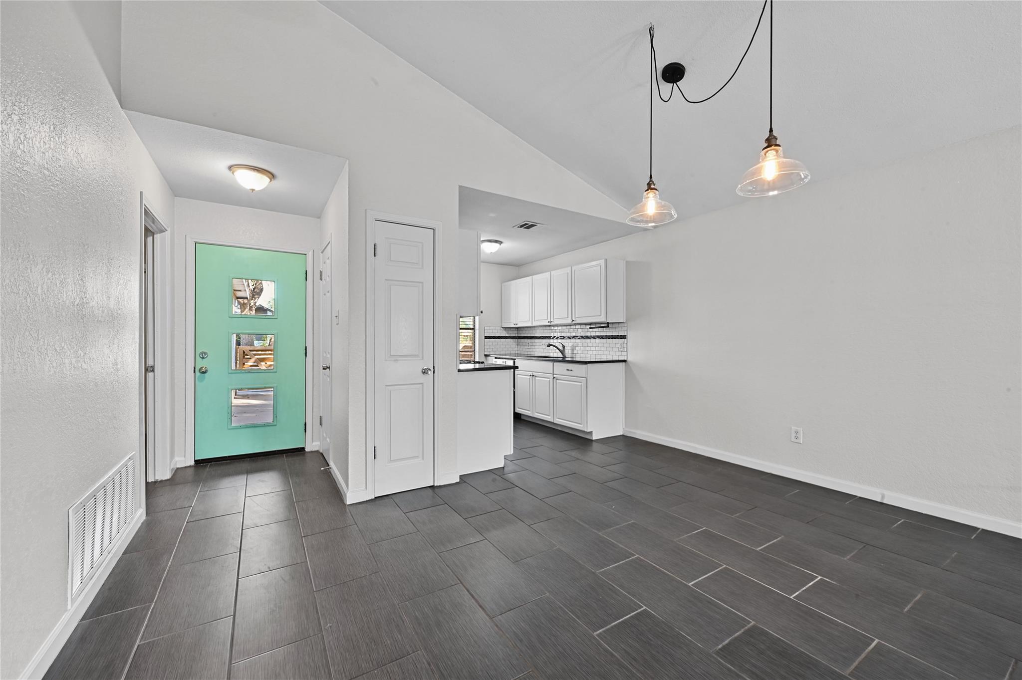 8730 Birmingham Dr, Austin, TX 78748