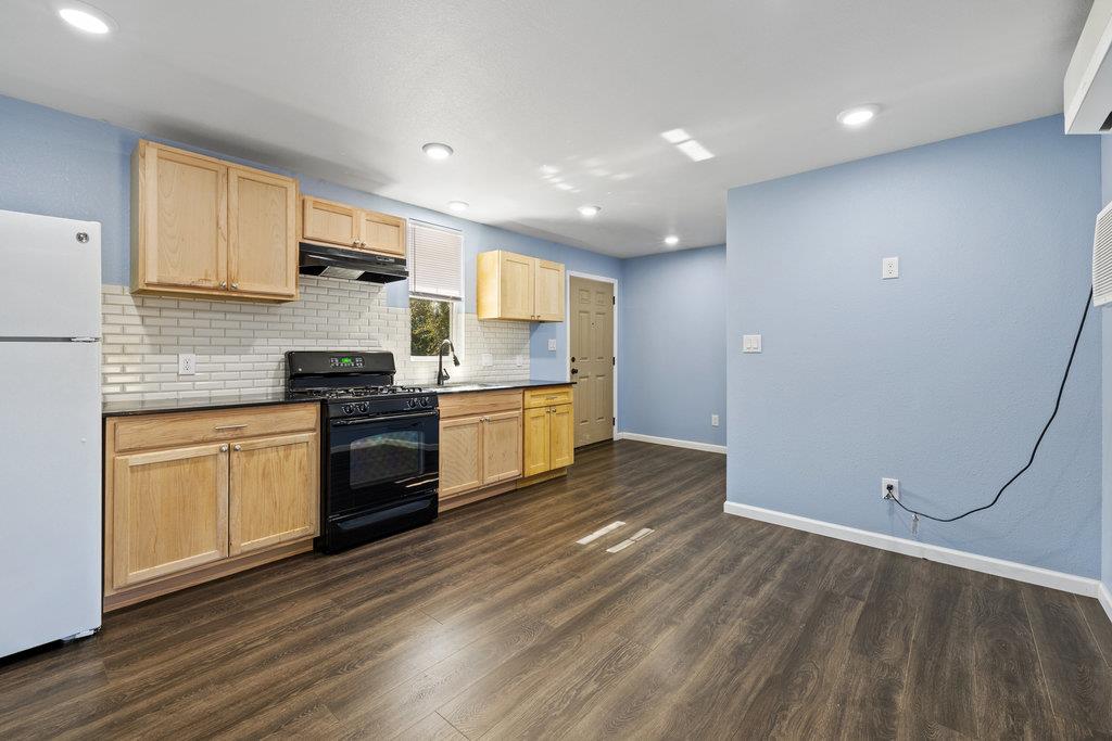 2540 FM 20, Red Rock, TX 78662