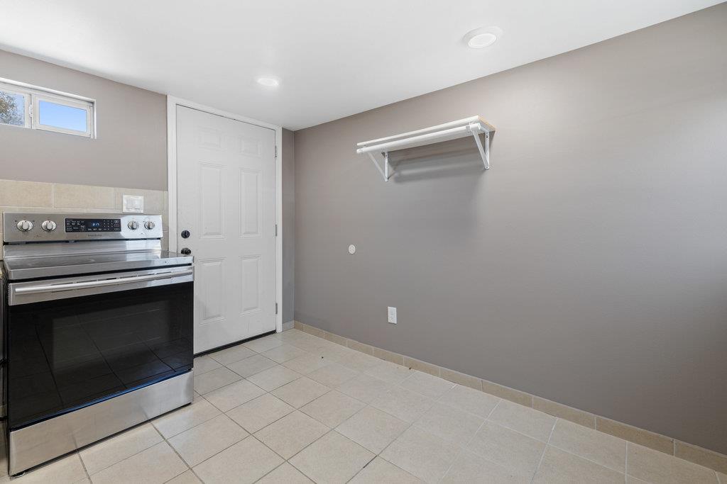 2540 FM 20, Red Rock, TX 78662