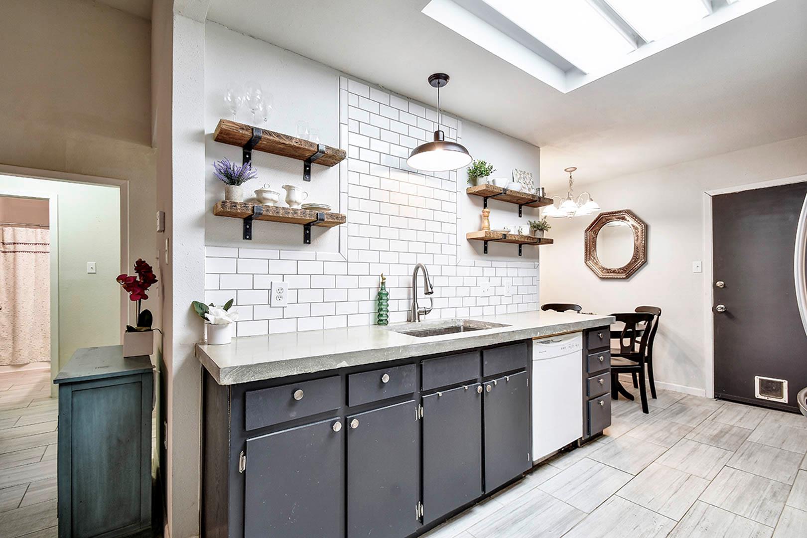 937 Sundance St, New Braunfels, TX 78130