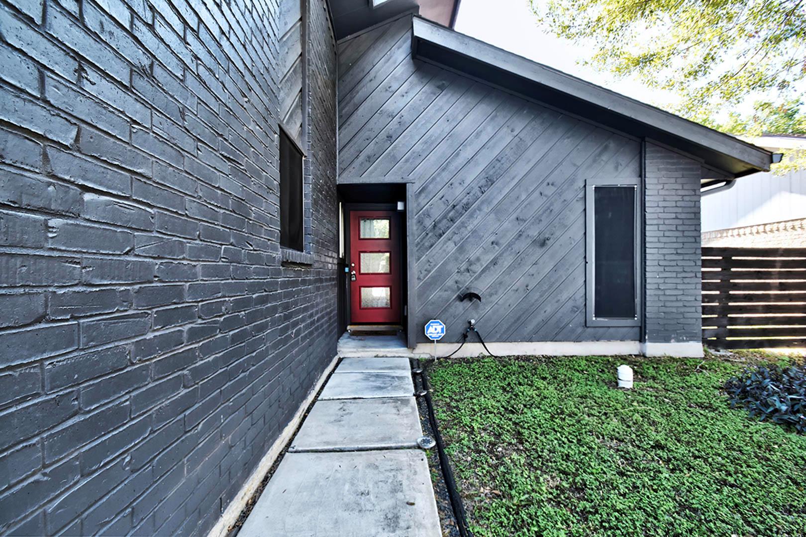 937 Sundance St, New Braunfels, TX 78130