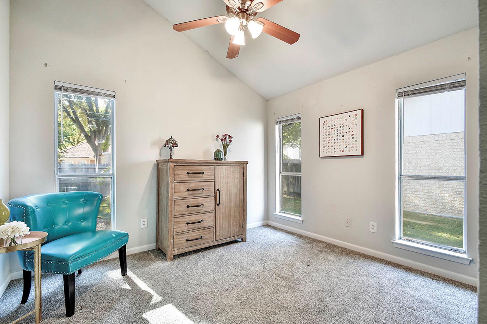 937 Sundance St, New Braunfels, TX 78130