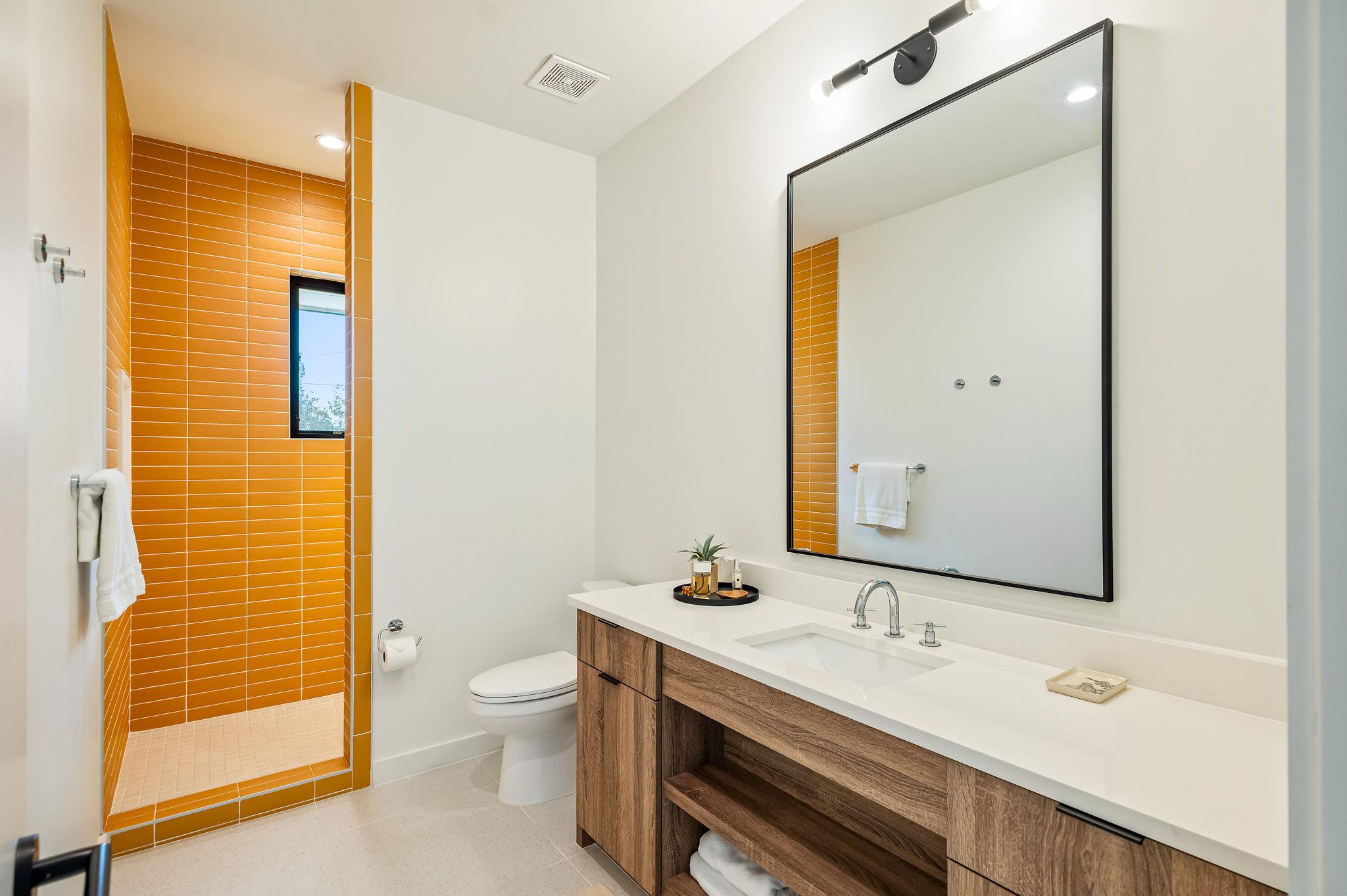 1836 Bluebonnet Ln, Kingsland, TX 78639