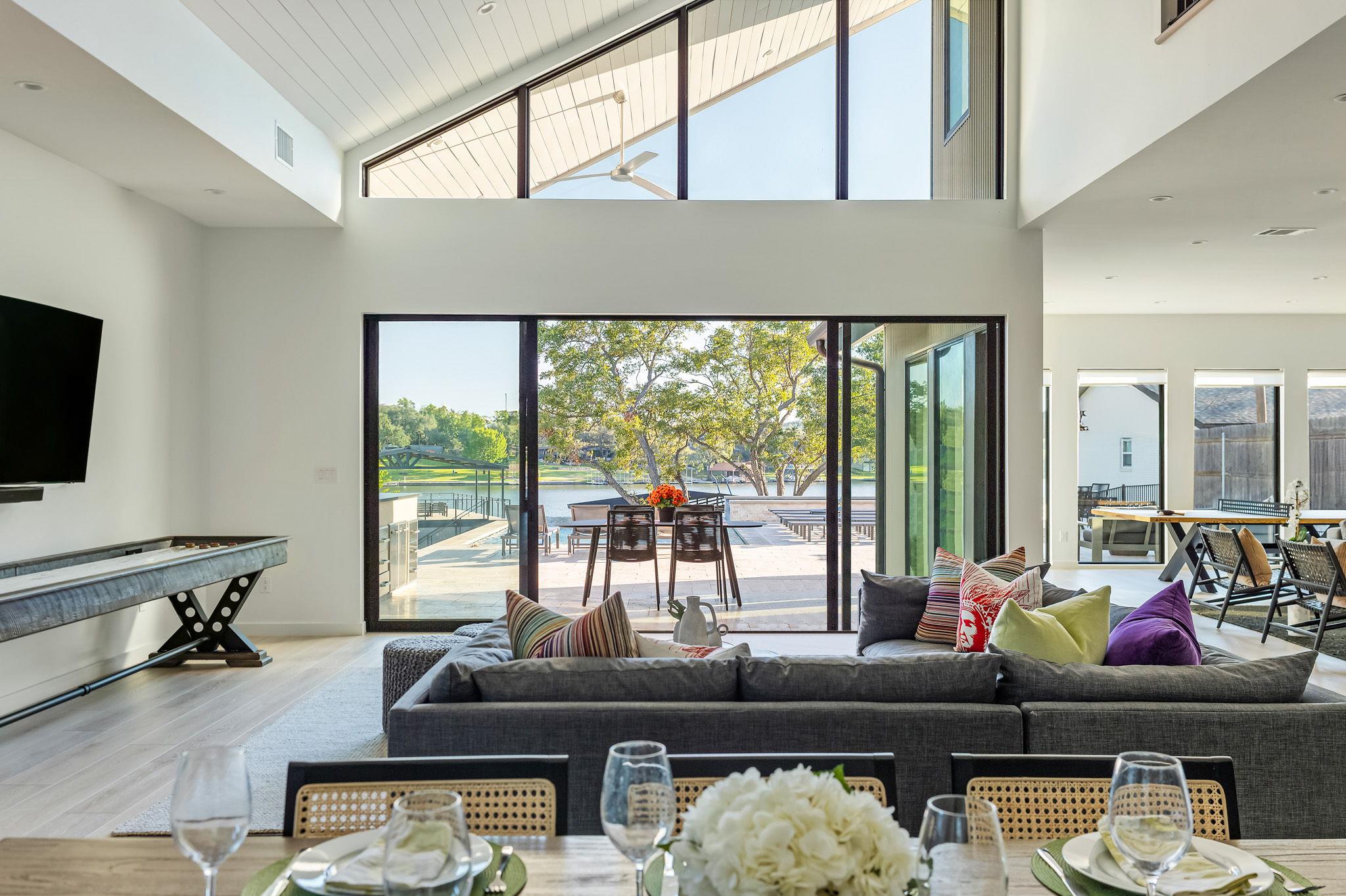 1836 Bluebonnet Ln, Kingsland, TX 78639