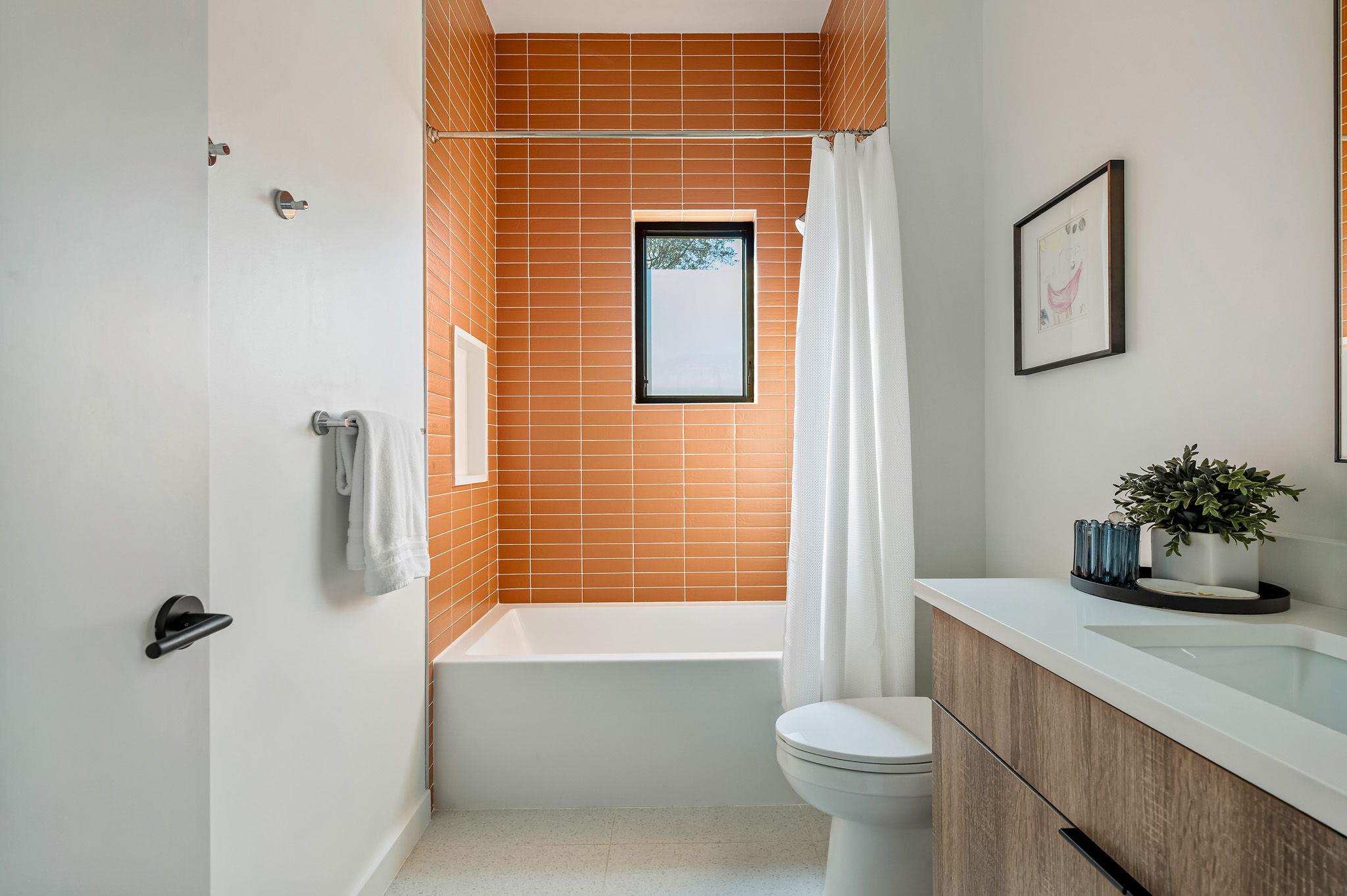 1836 Bluebonnet Ln, Kingsland, TX 78639