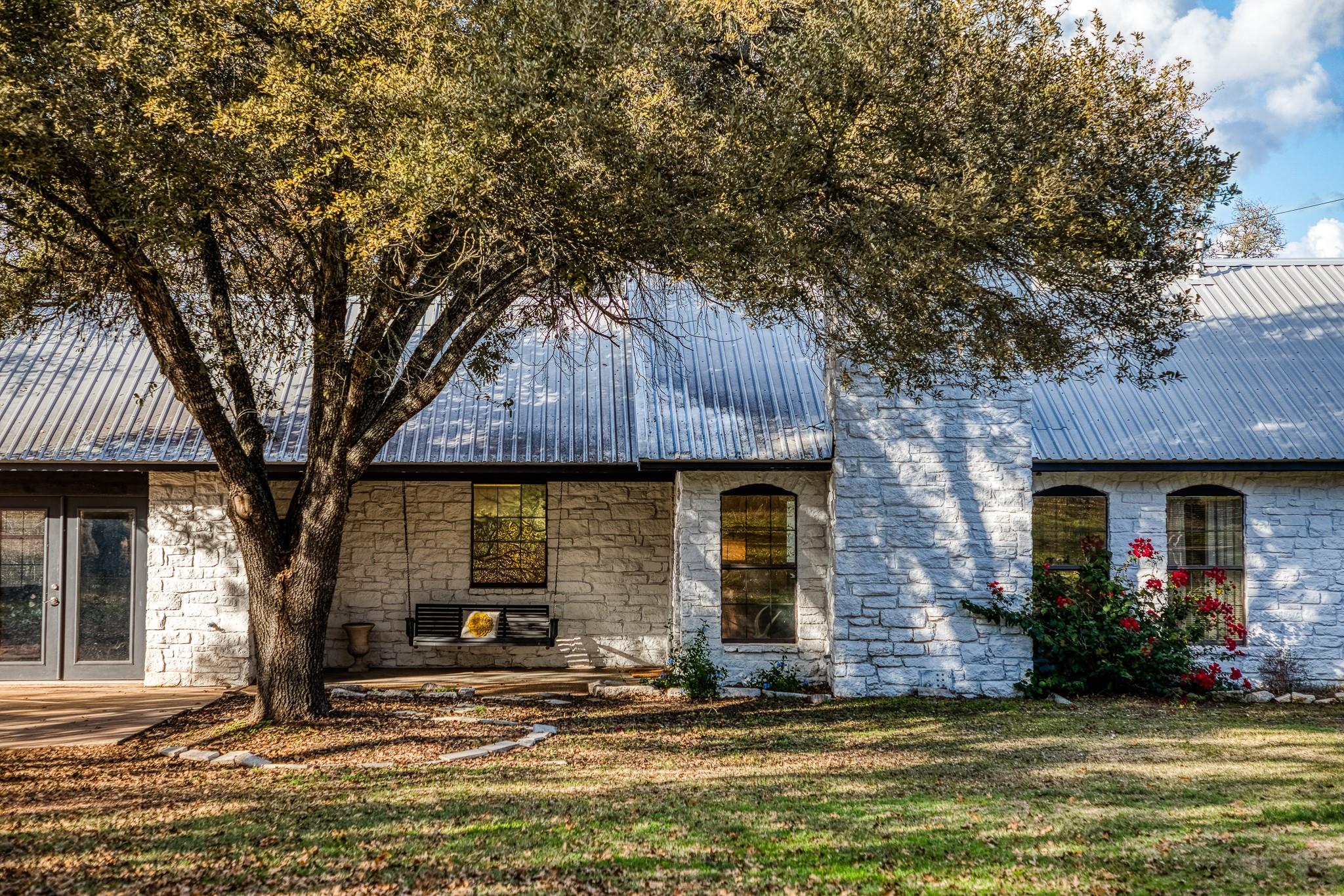 196 Willy Rd, Bastrop, TX 78602
