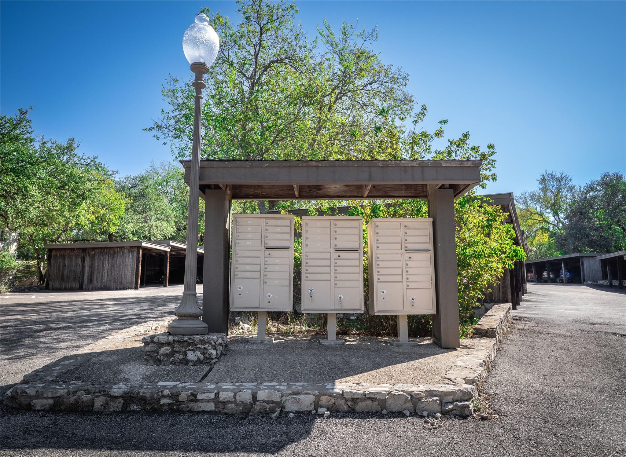 8200 Neely Dr # 202, Austin, TX 78759