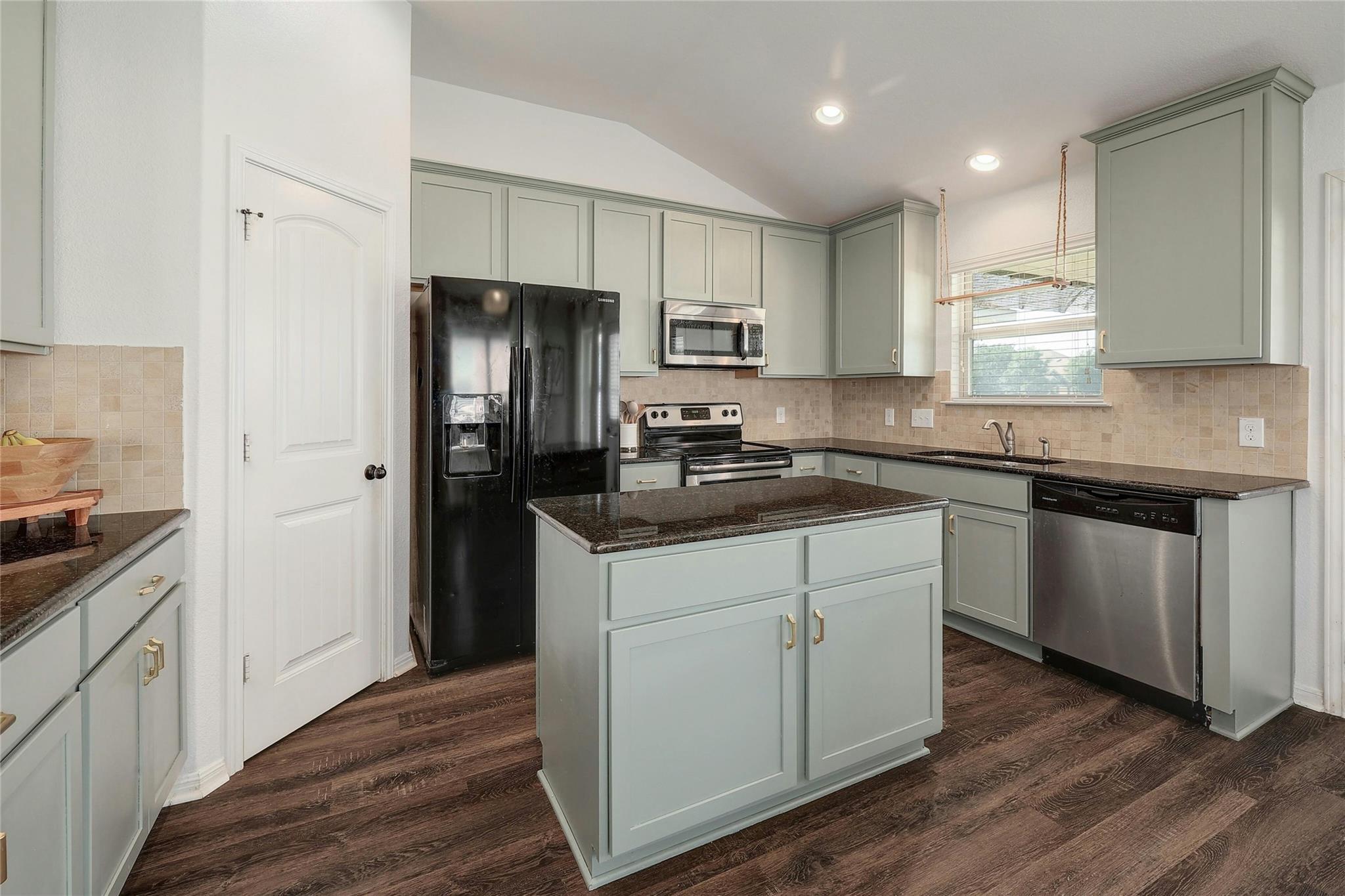 1115 Petroglyph Trl, Pflugerville, TX 78660