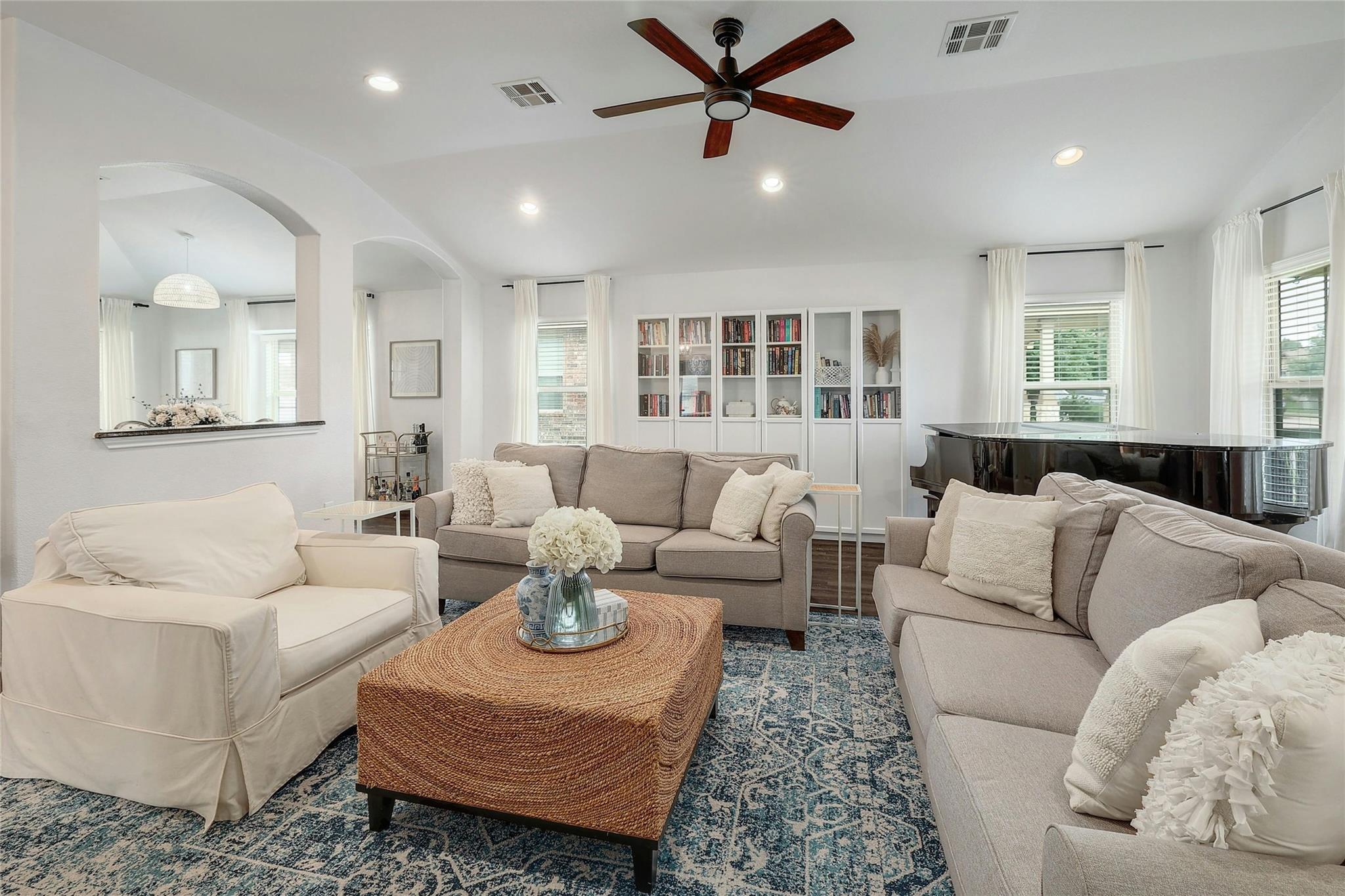 1115 Petroglyph Trl, Pflugerville, TX 78660