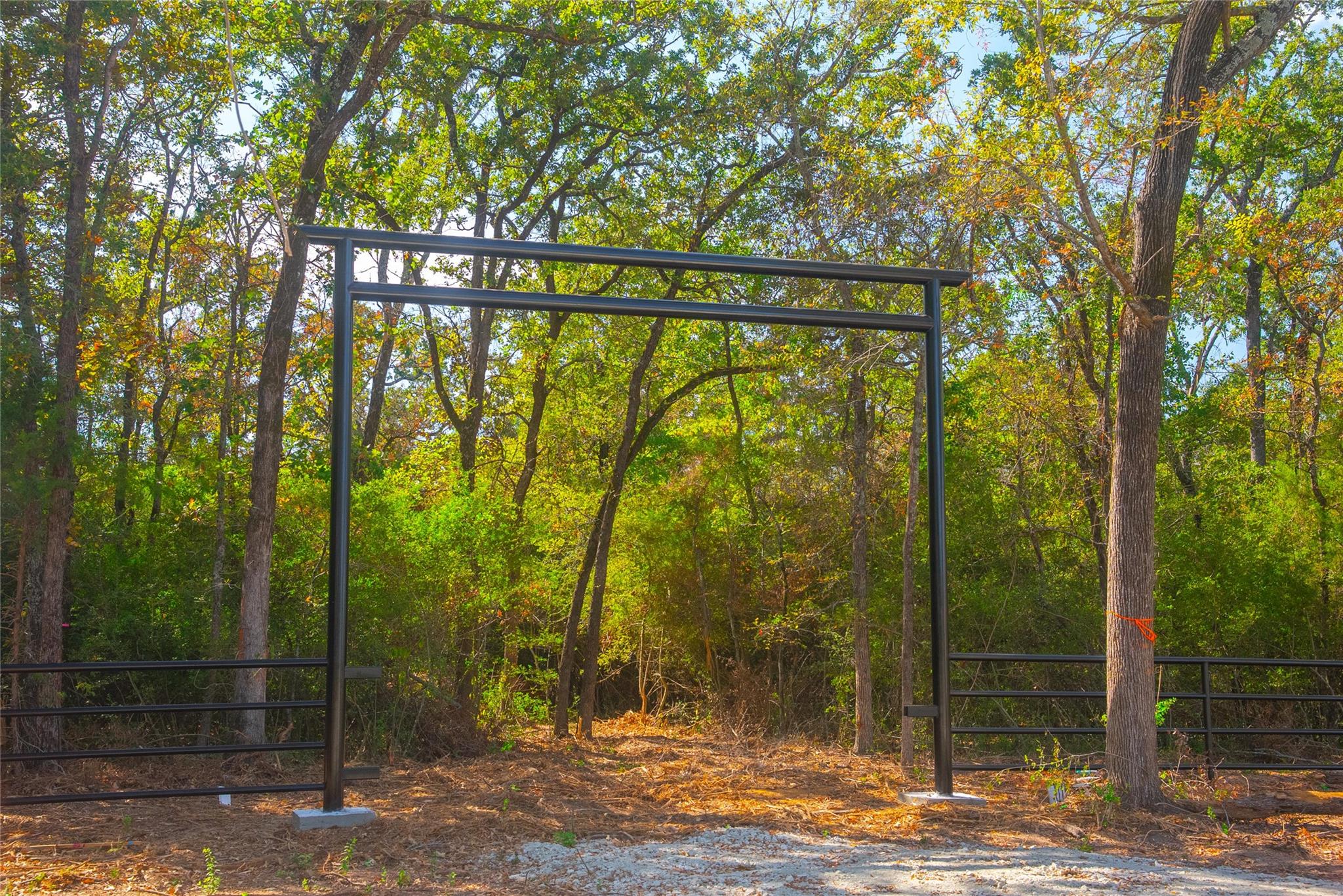 5115 N State Highway 6, Hearne, TX 77859