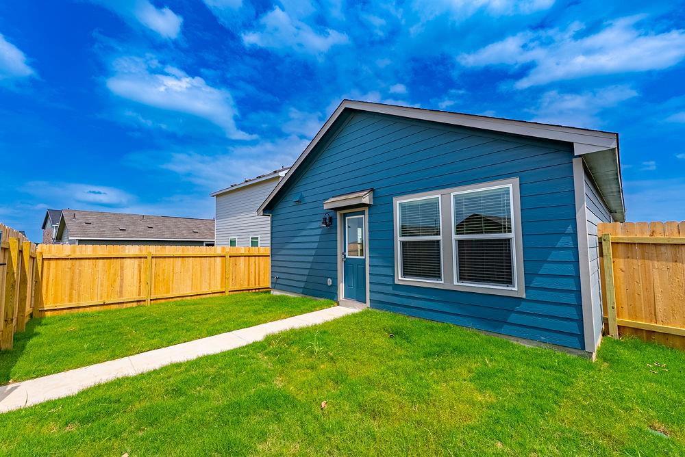 126 Avre Loop, San Marcos, TX 78666