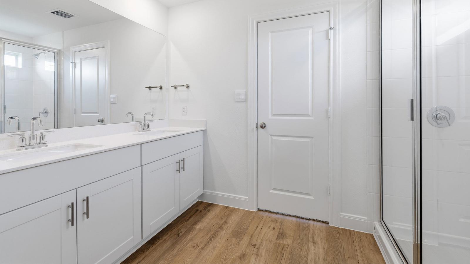 215 Great Northern Dr, Cedar Creek, TX 78612