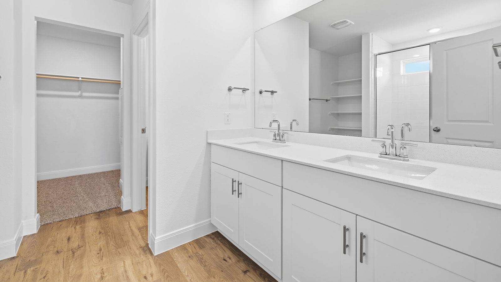 215 Great Northern Dr, Cedar Creek, TX 78612