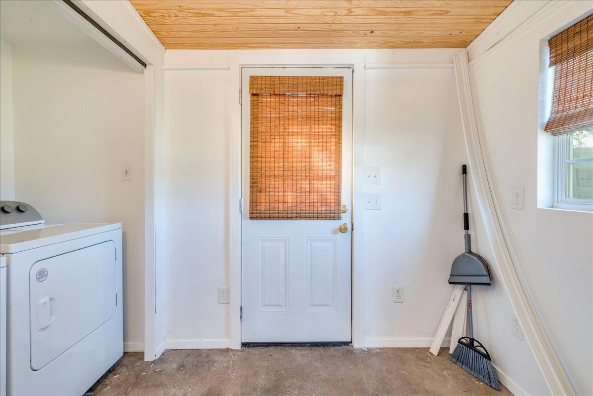 116 E Moeller St, Bertram, TX 78605