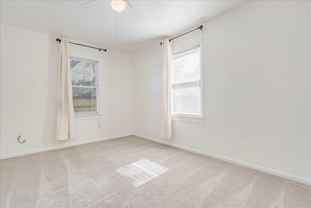 116 E Moeller St, Bertram, TX 78605