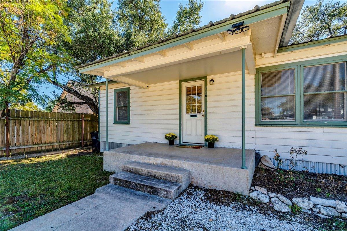 116 E Moeller St, Bertram, TX 78605