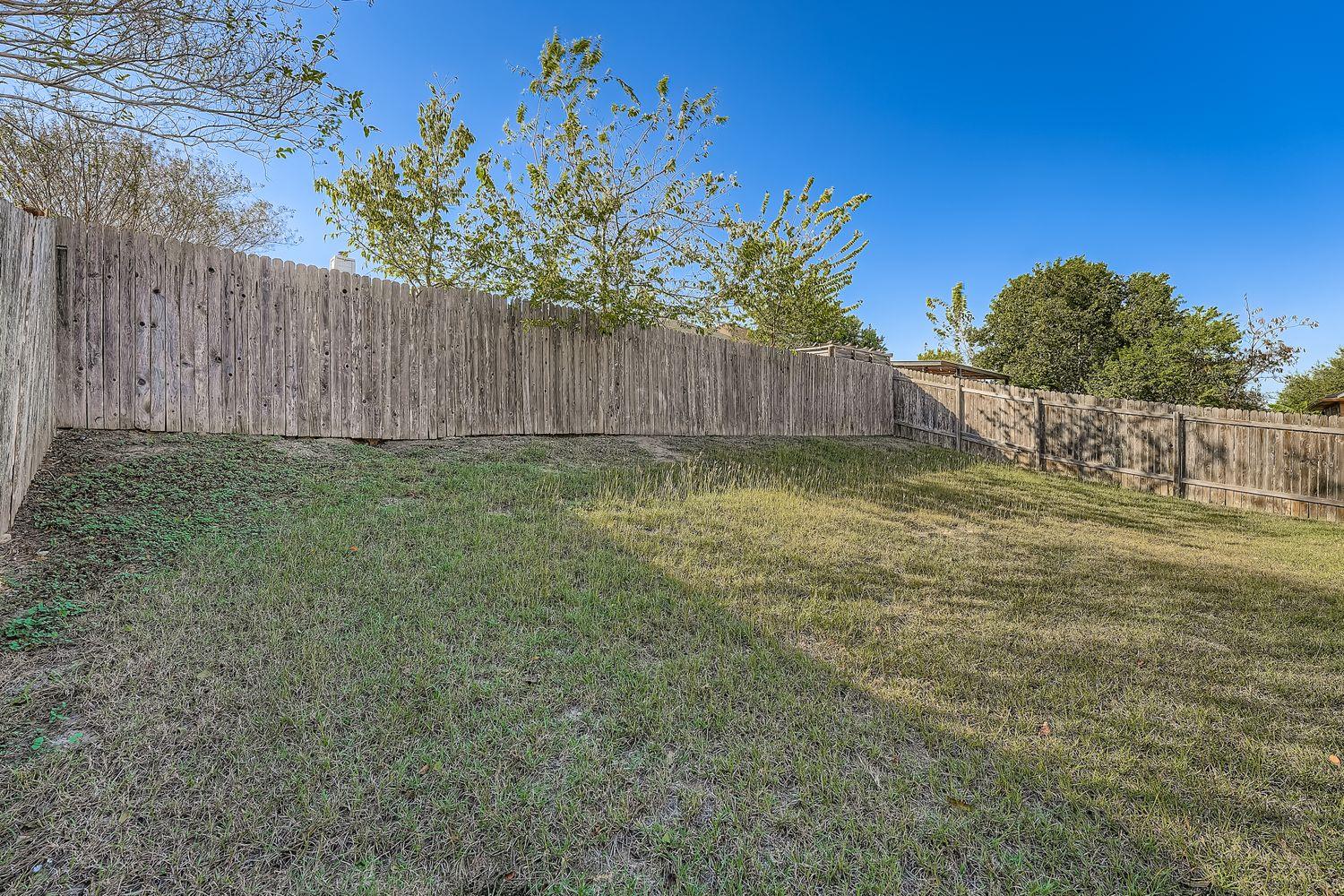 2097 Livonia Dr, Buda, TX 78610