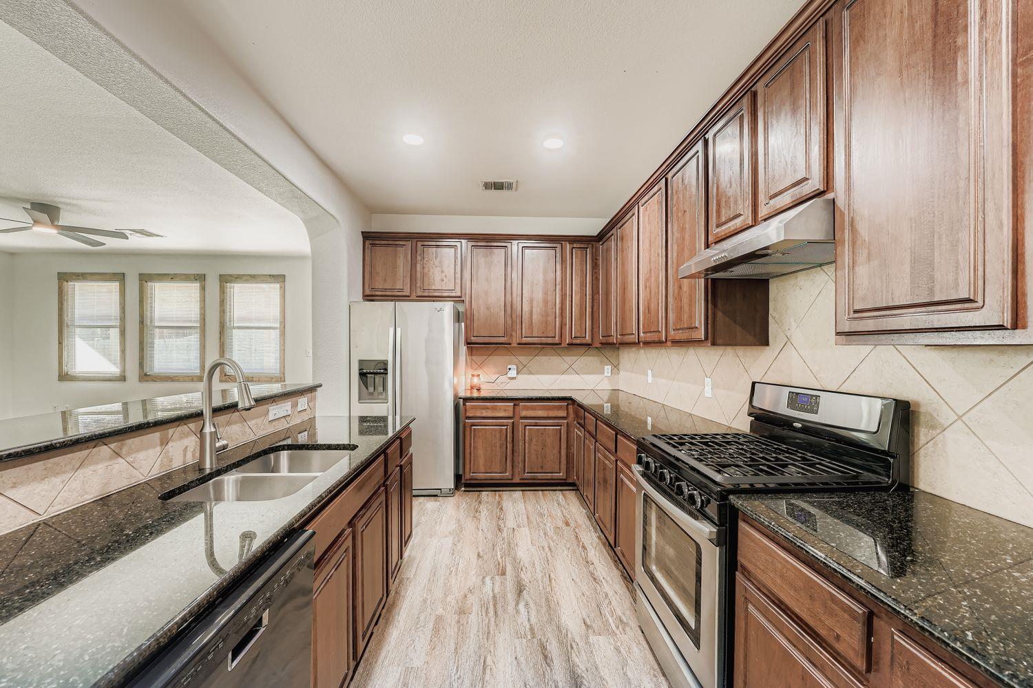 2097 Livonia Dr, Buda, TX 78610