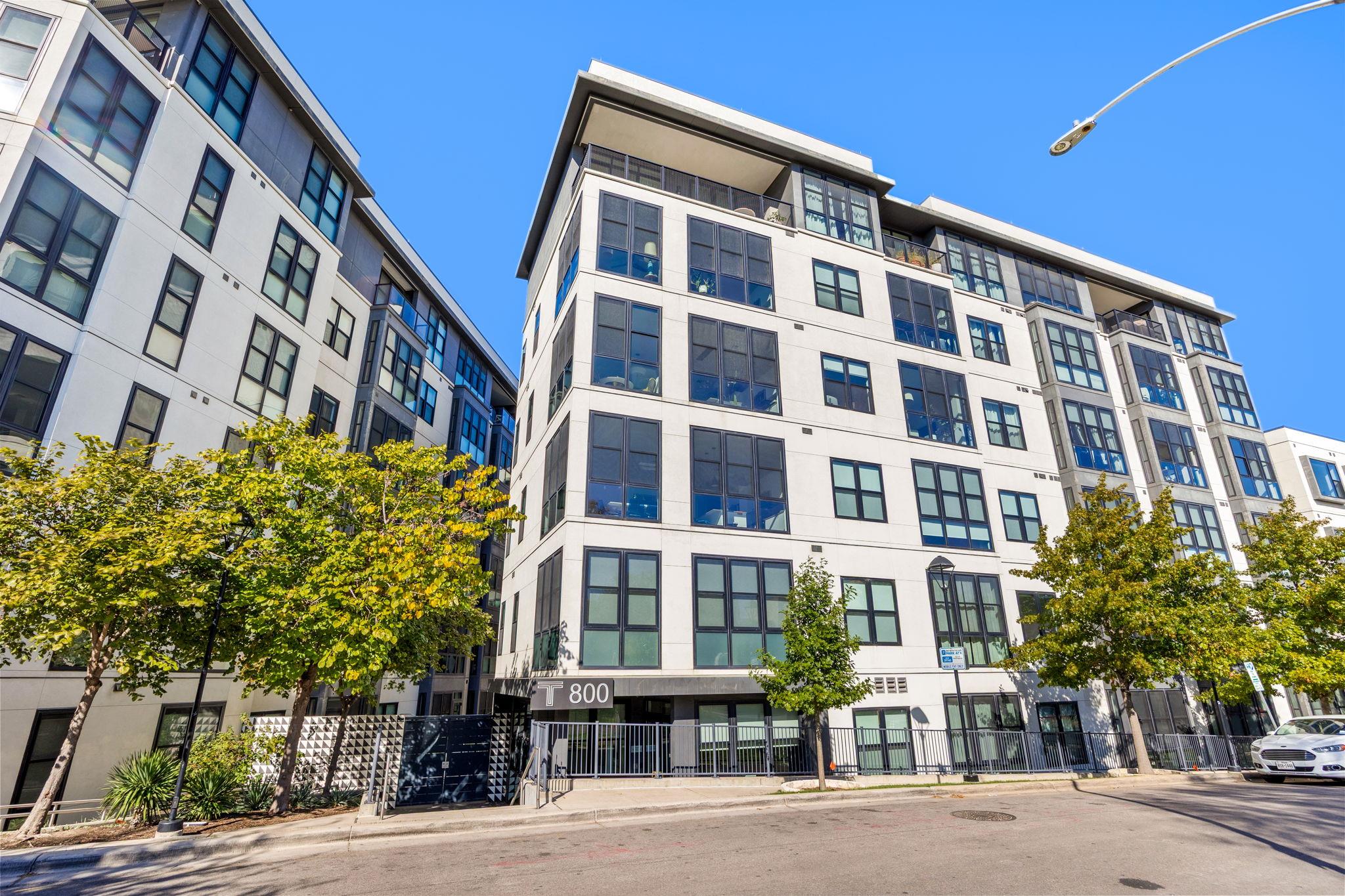 800 Embassy Dr # 204, Austin, TX 78702