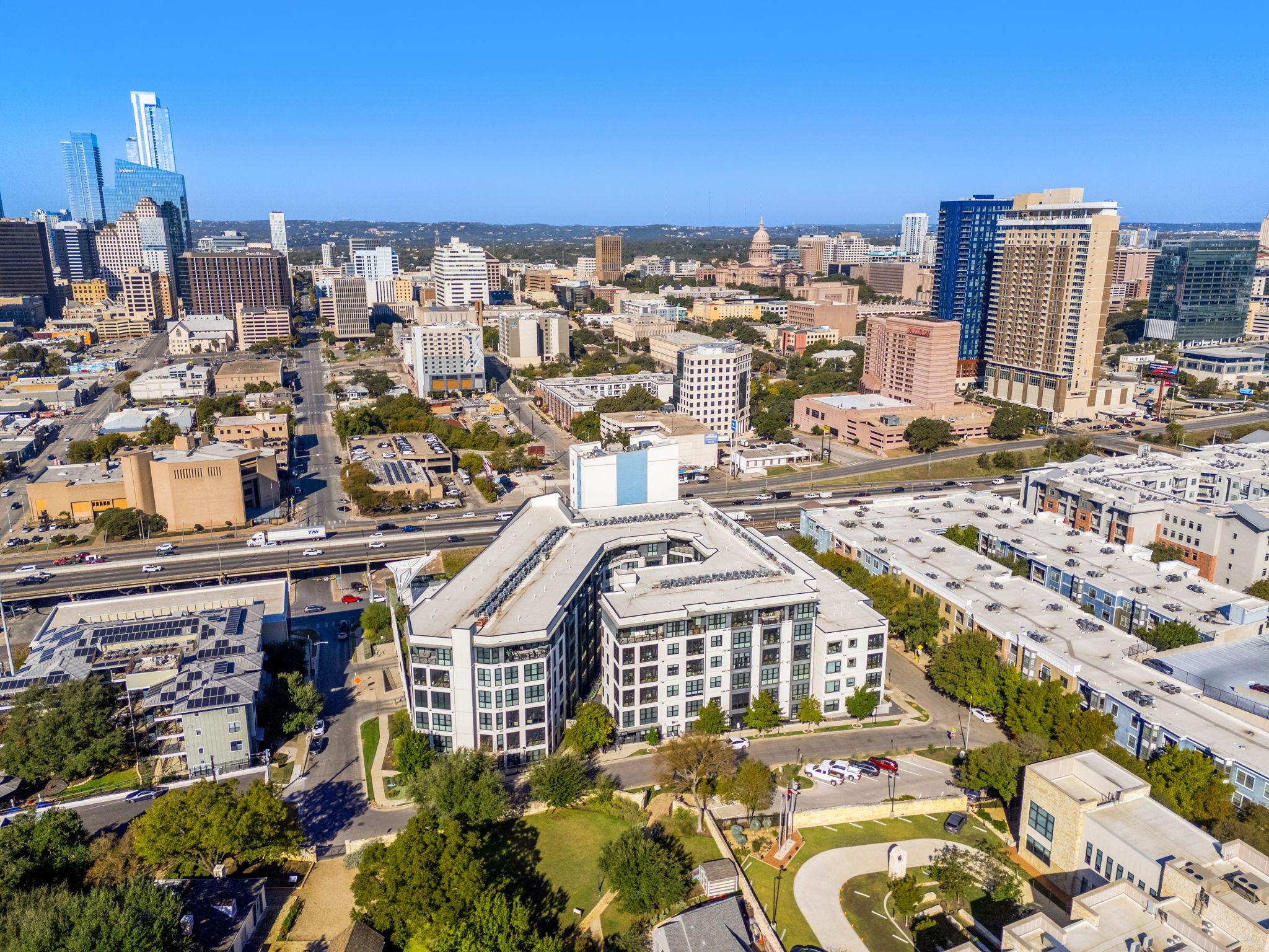 800 Embassy Dr # 204, Austin, TX 78702