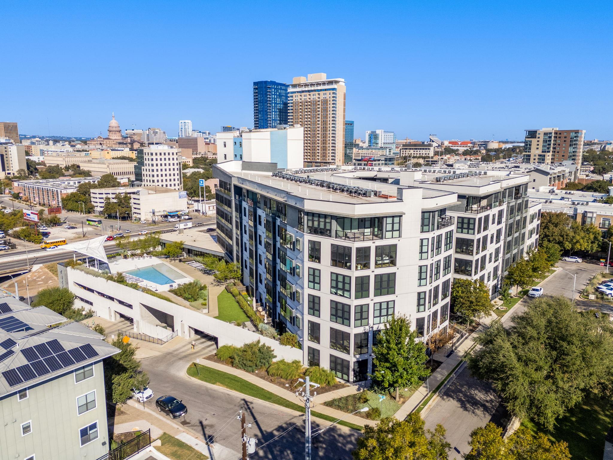 800 Embassy Dr # 204, Austin, TX 78702