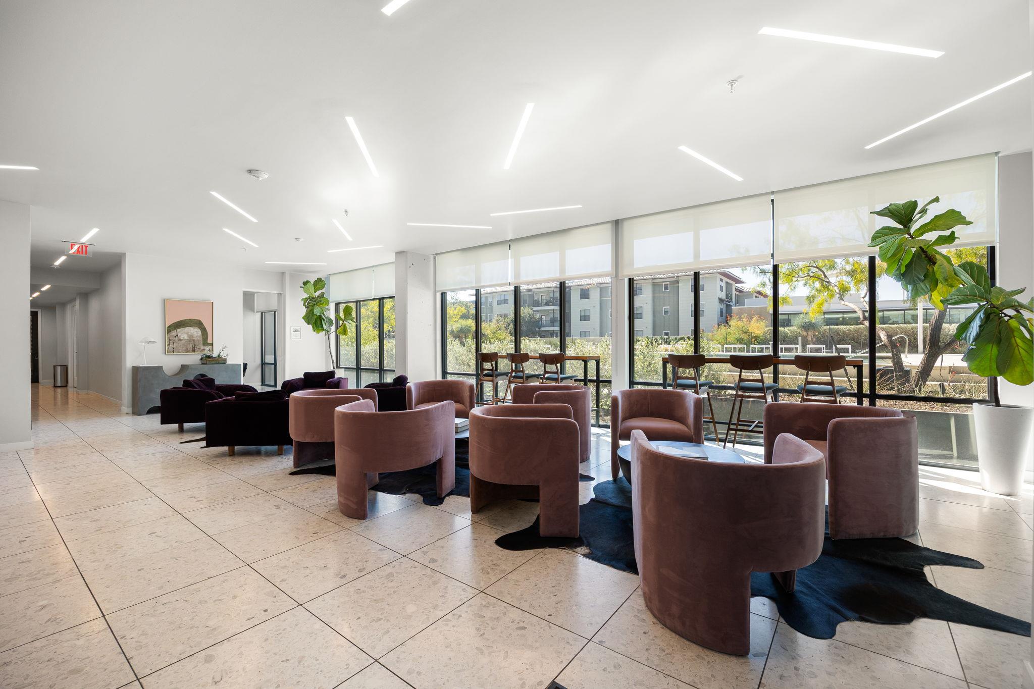 800 Embassy Dr # 204, Austin, TX 78702