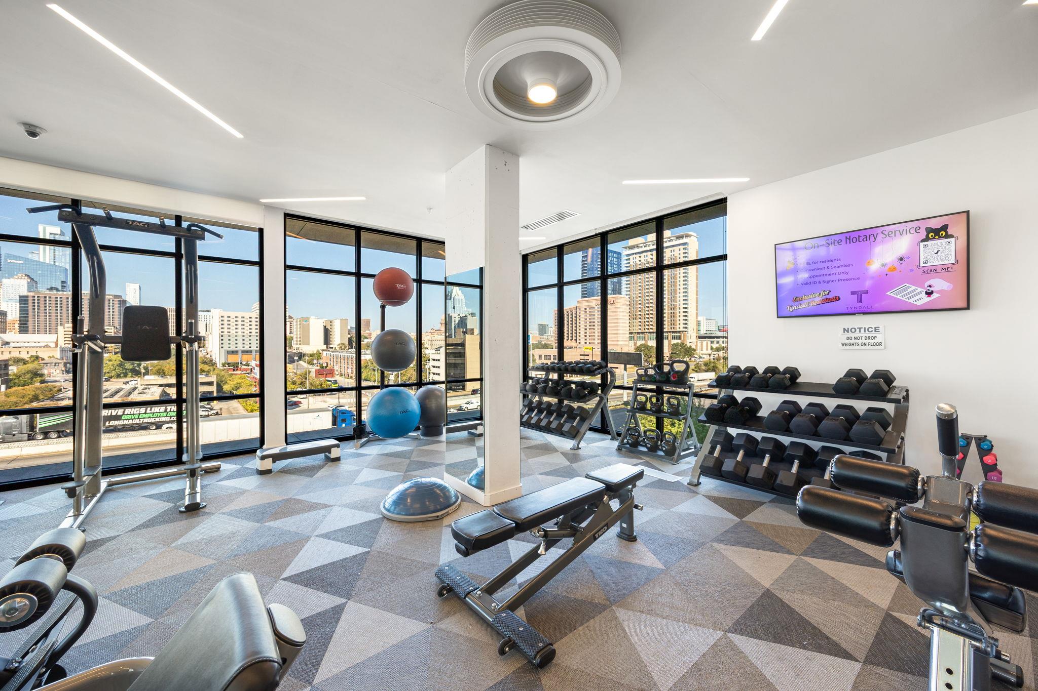 800 Embassy Dr # 204, Austin, TX 78702