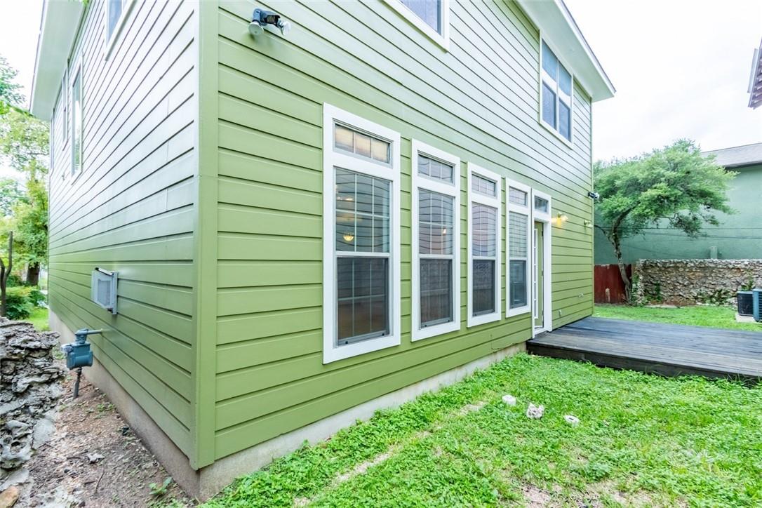 306 E 34th St # A, Austin, TX 78705