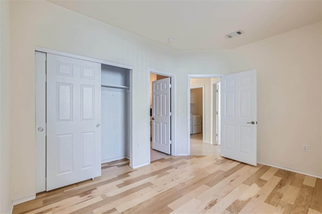 212 Summer Rd, Georgetown, TX 78633