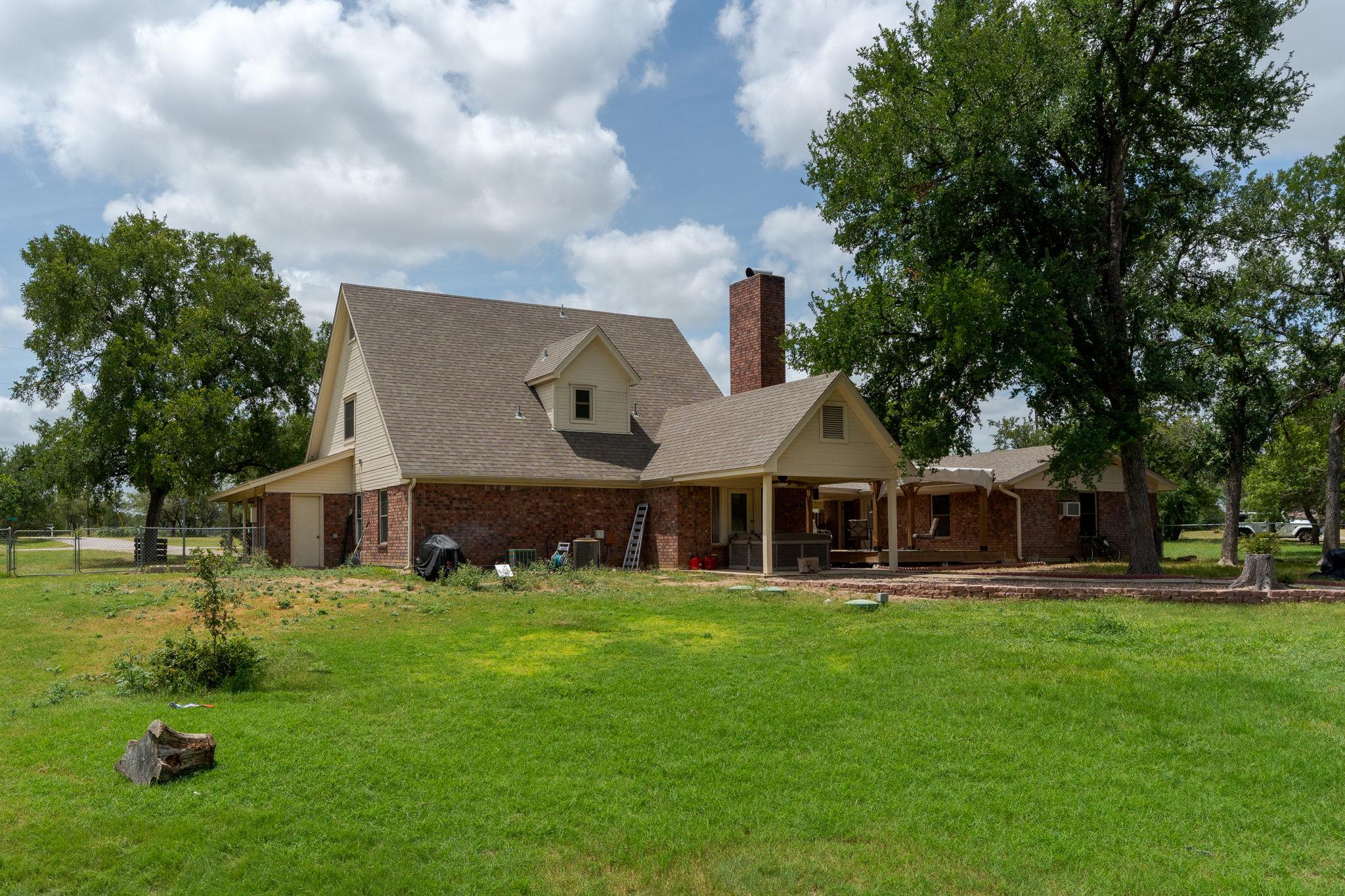 310 County Road 3080, Lampasas, TX 76550