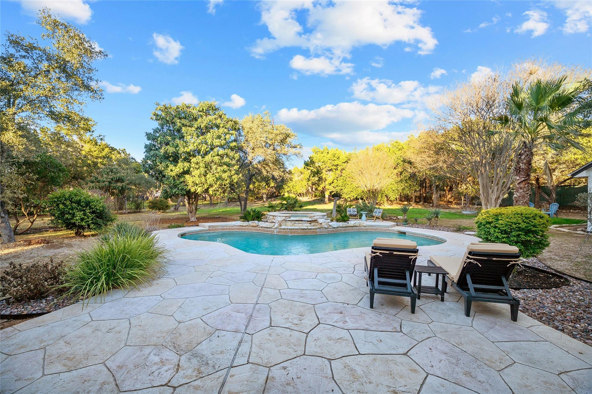 16904 Upper Woods Cv, Austin, TX 78734
