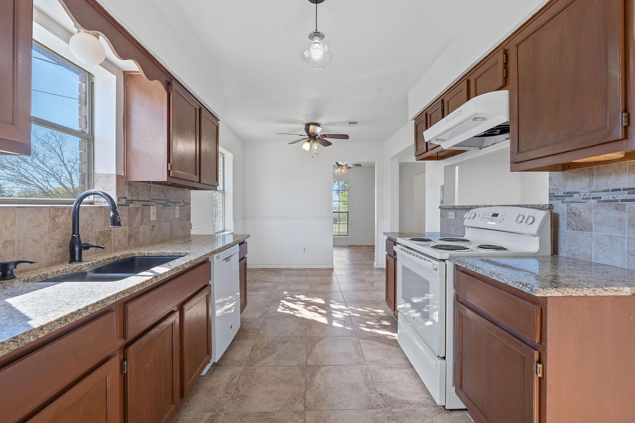 130 Meyers Rd, Buda, TX 78610