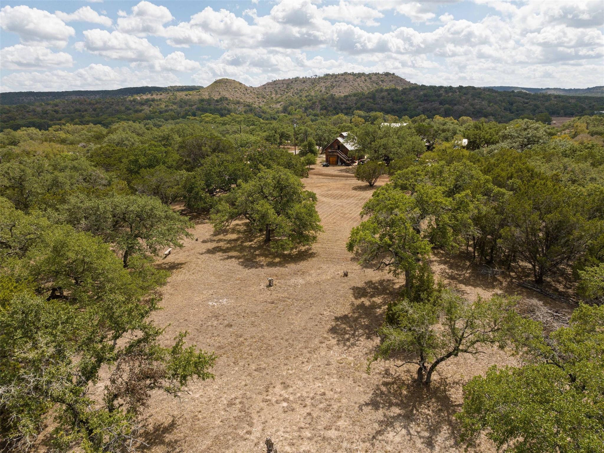 1212 Ridge Oak Dr, Wimberley, TX 78676