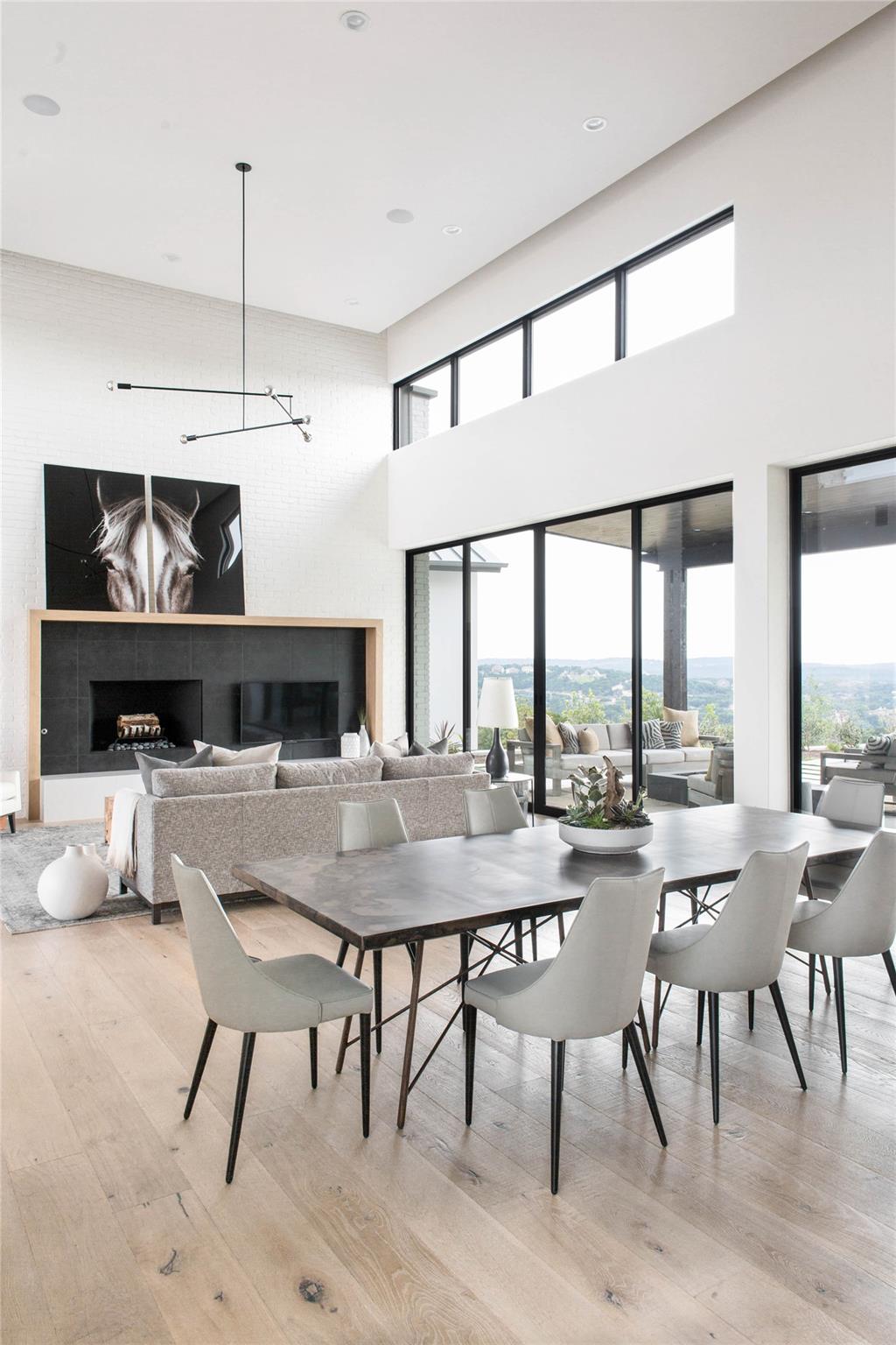 707 Moonlight Bay Dr, Spicewood, TX 78669