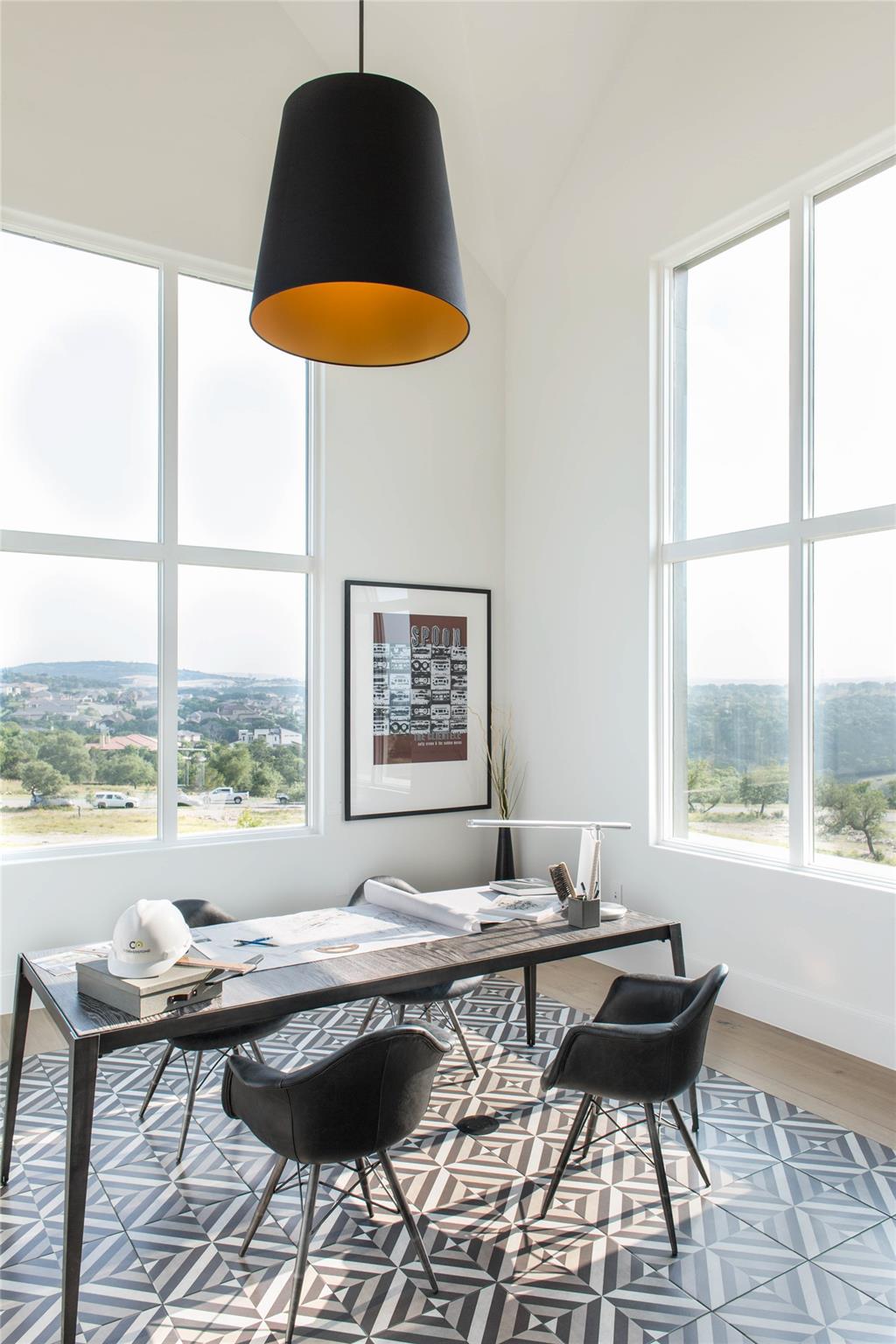 707 Moonlight Bay Dr, Spicewood, TX 78669